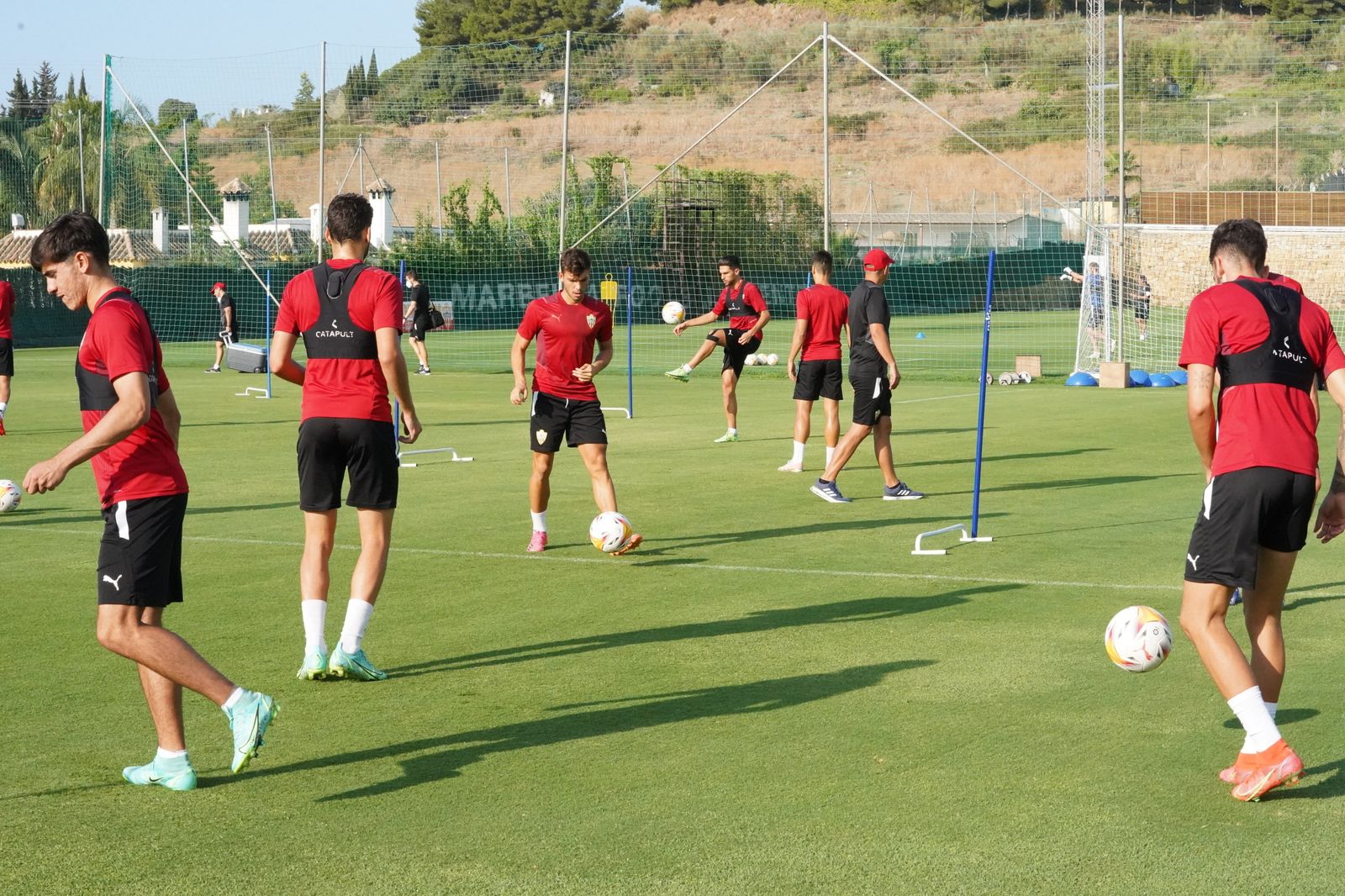 Imágenes del entrenamiento matinal de la UDA de este martes