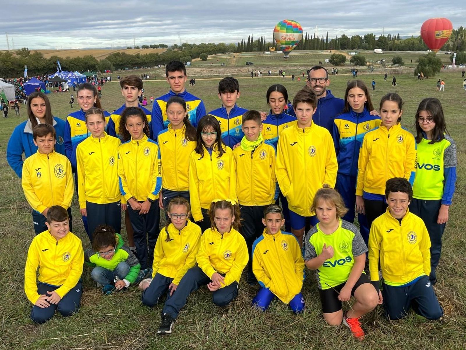 Parte de la expedición del Bahía-Promoción de Algeciras.