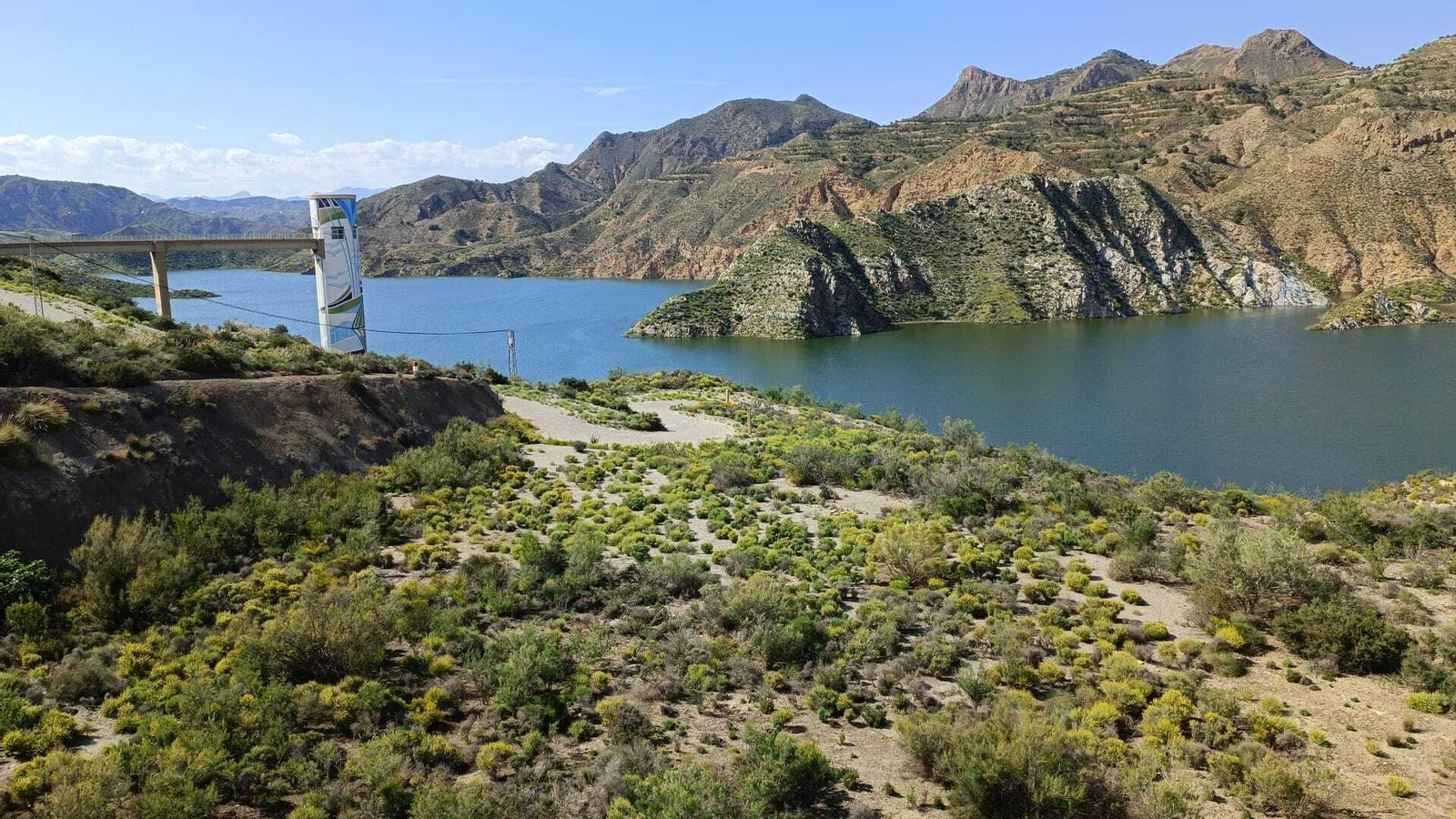 Así se encuentra el embalse de Cuevas del Almanzora tras dos meses intentos de lluvias.