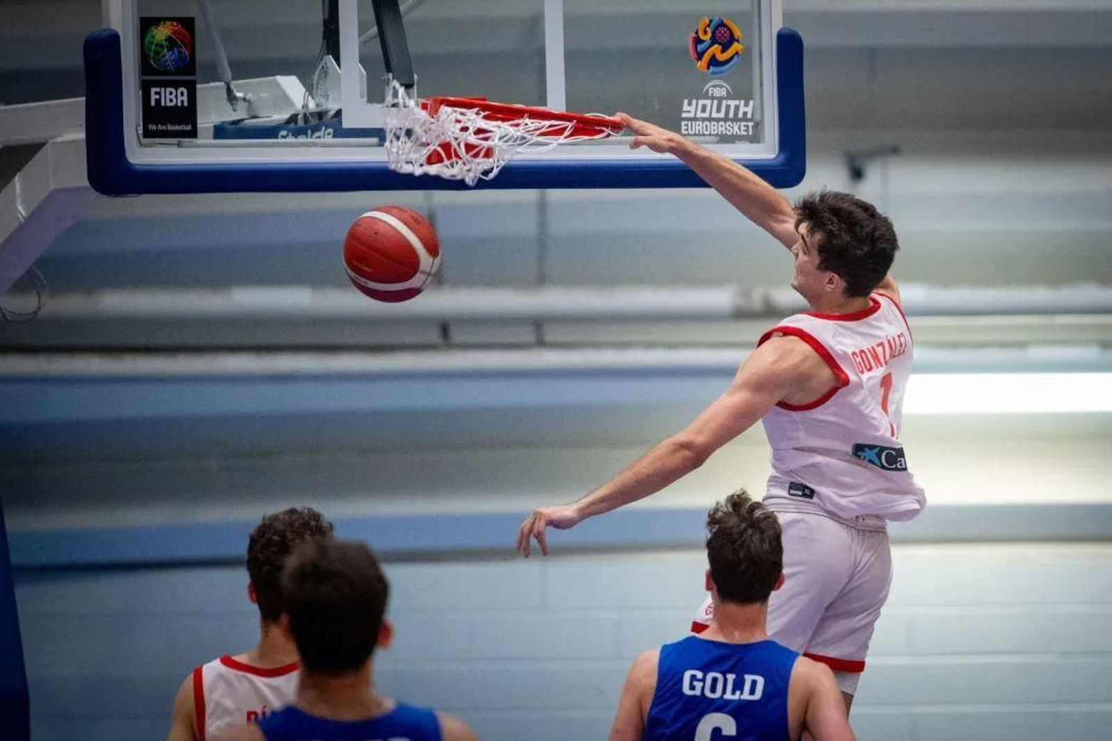 Europeo sub 18: Otro partidazo de Mario Saint Supéry, pero sin medalla