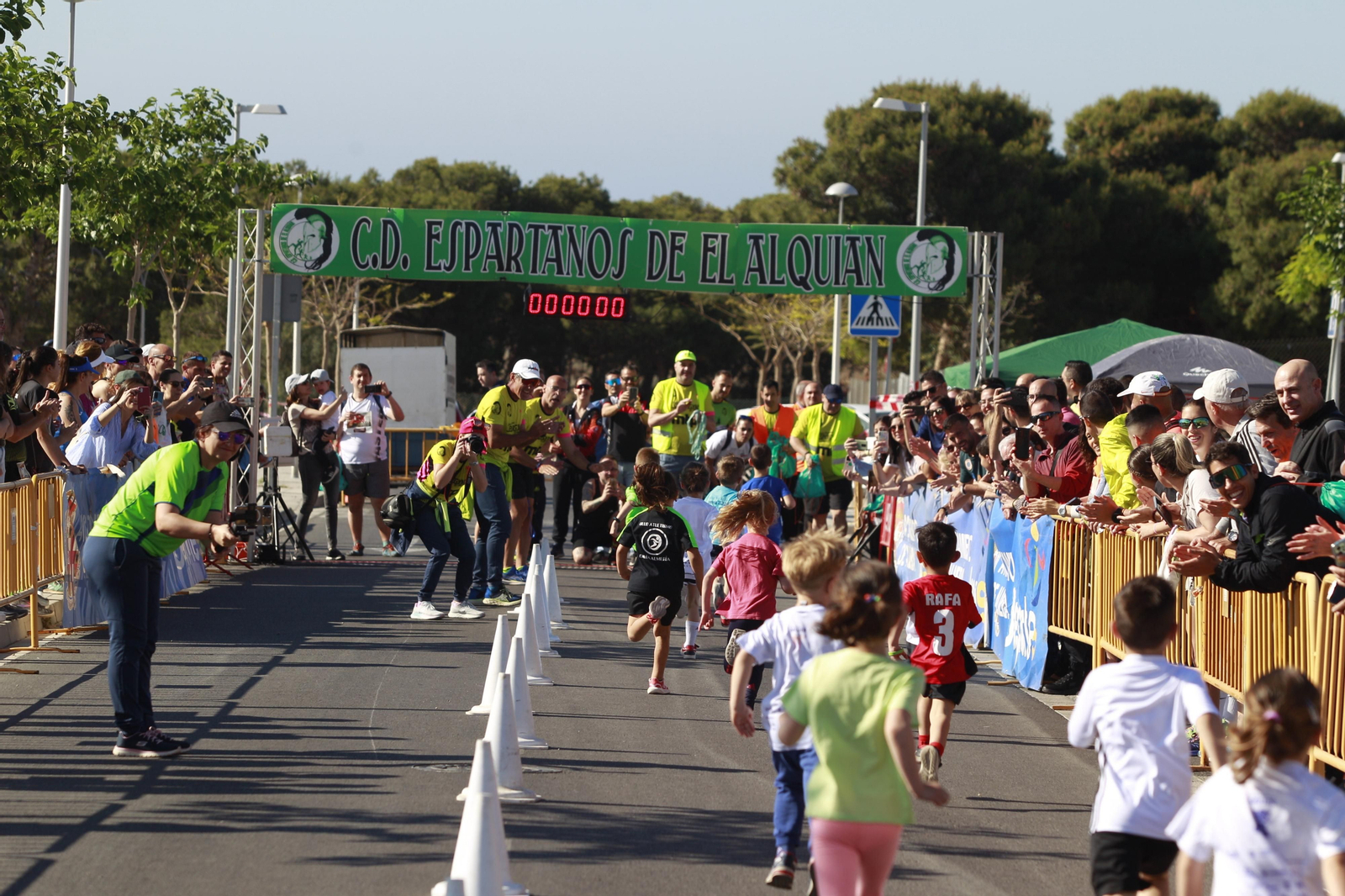 Imágenes de la XIII Carrera de los Espartanos del Alquián 2024