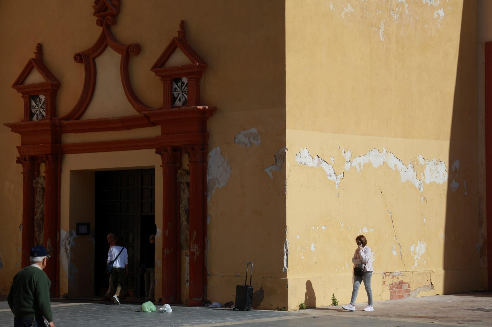 Las fotos de las humedades de la iglesia de Santo Domingo