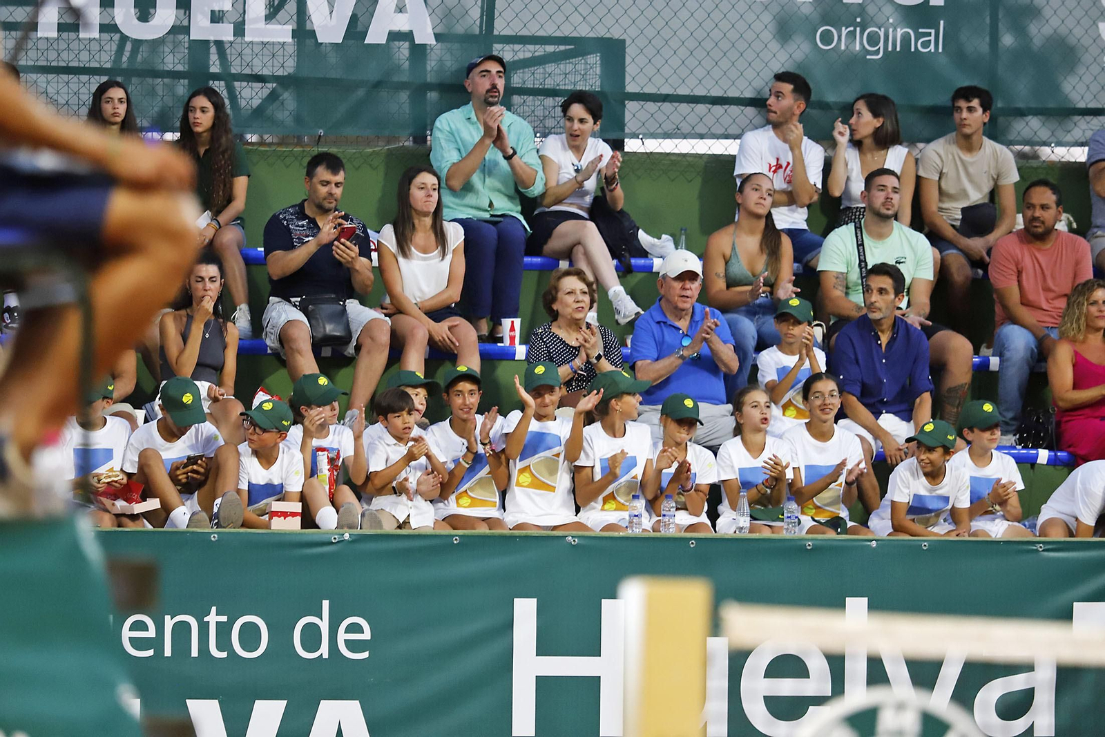 Imágenes del ambiente en la final femenina de la Copa del Rey de tenis de Huelva