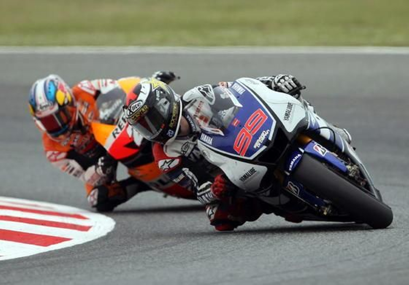 Las imágenes de la carrera de MotoGP en el GP de Cataluña.

Foto: EFE