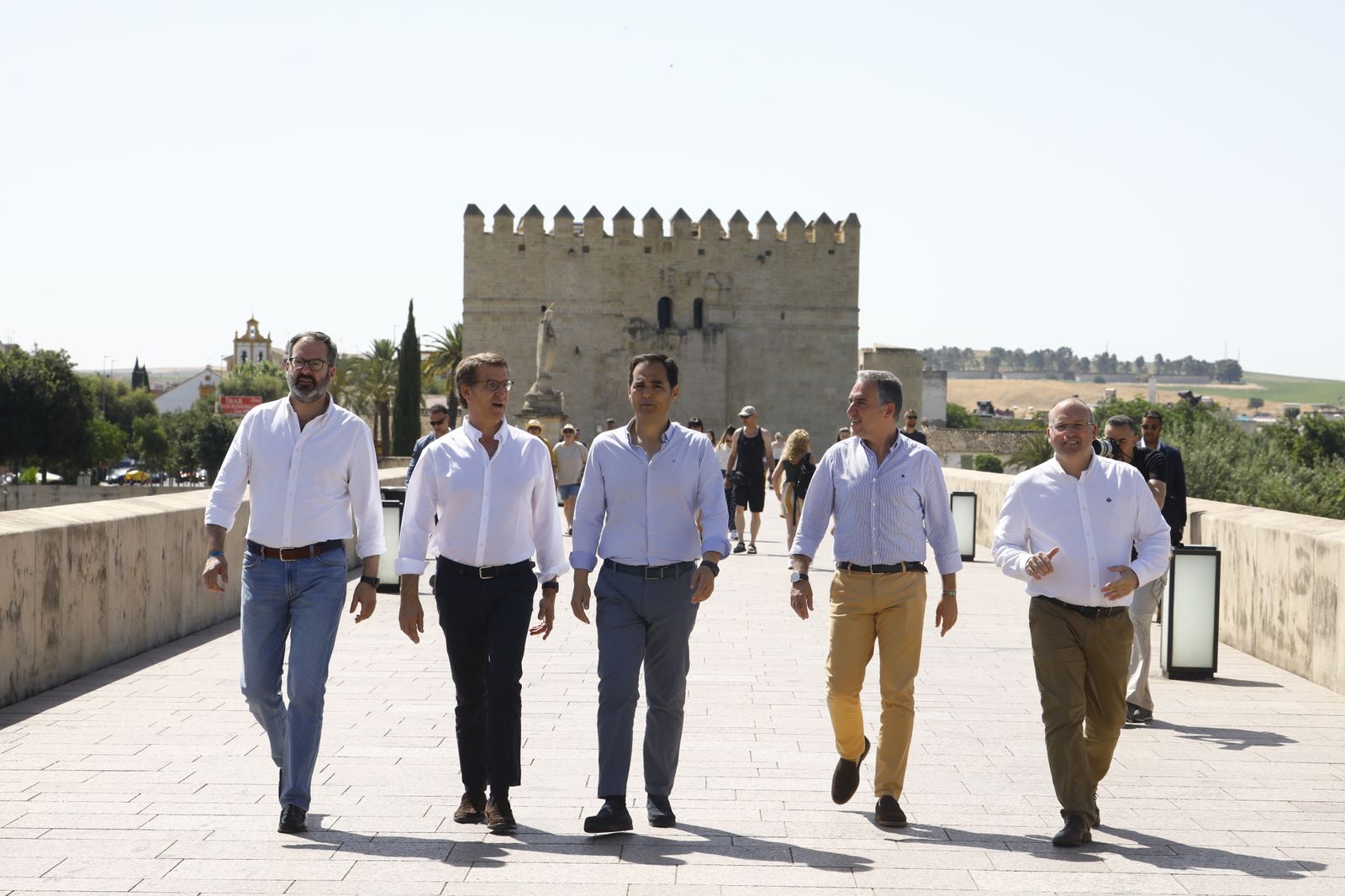 La visita de Núñez-Feijóo a Córdoba, en imágenes