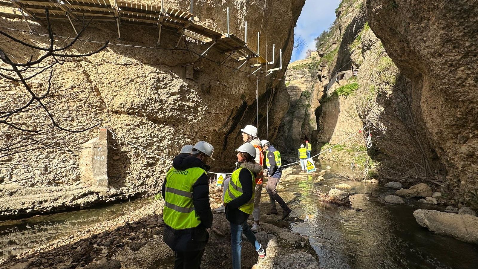 Visita de responsables municipales a las obras