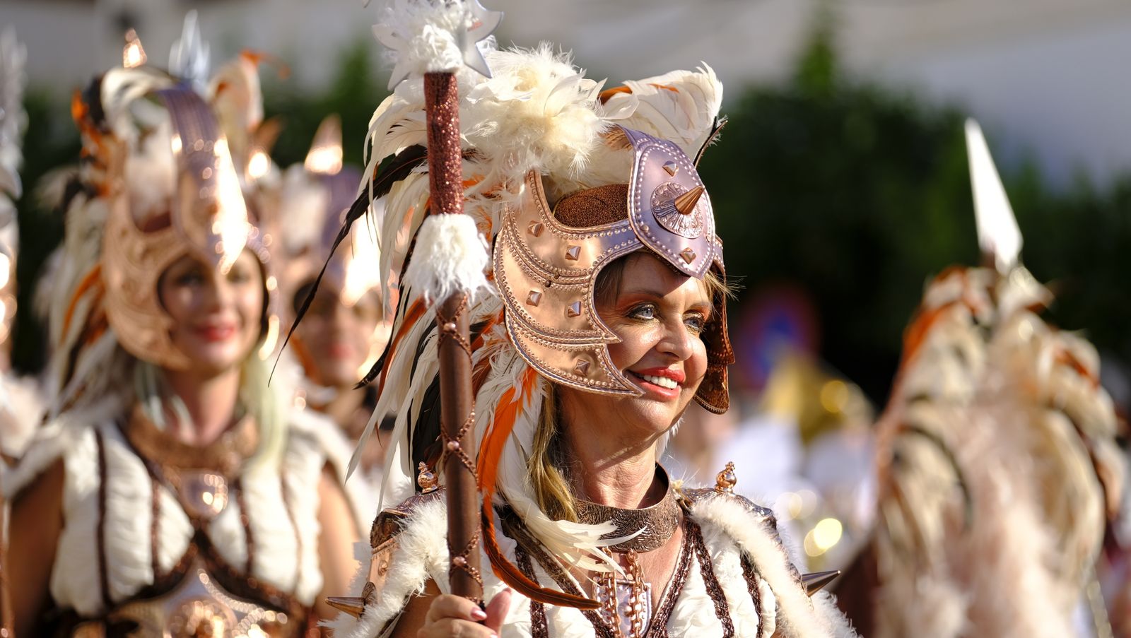 El espectacular desfile de Moros y Cristianos de Mojácar, en imágenes