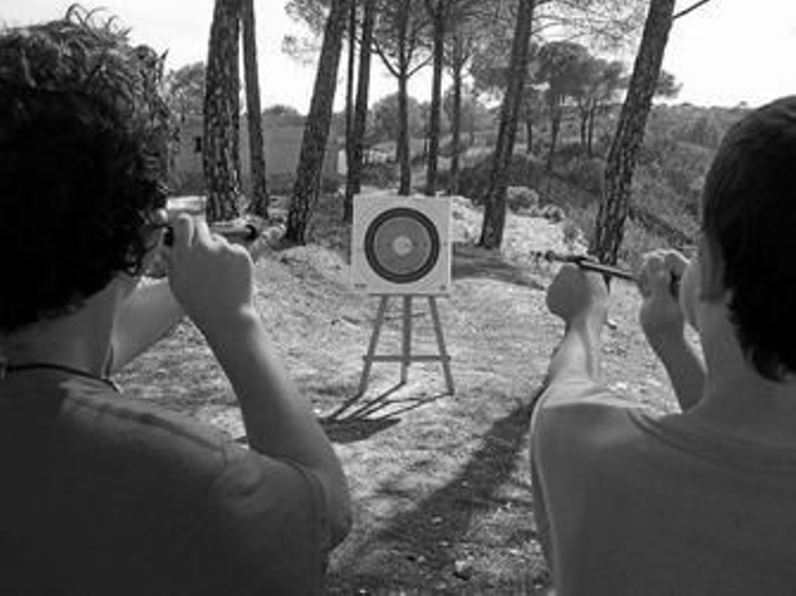 Los participantes realizaron tiro con cerbatana, con arco, tirolina, piragüismo, entre otras actividades.