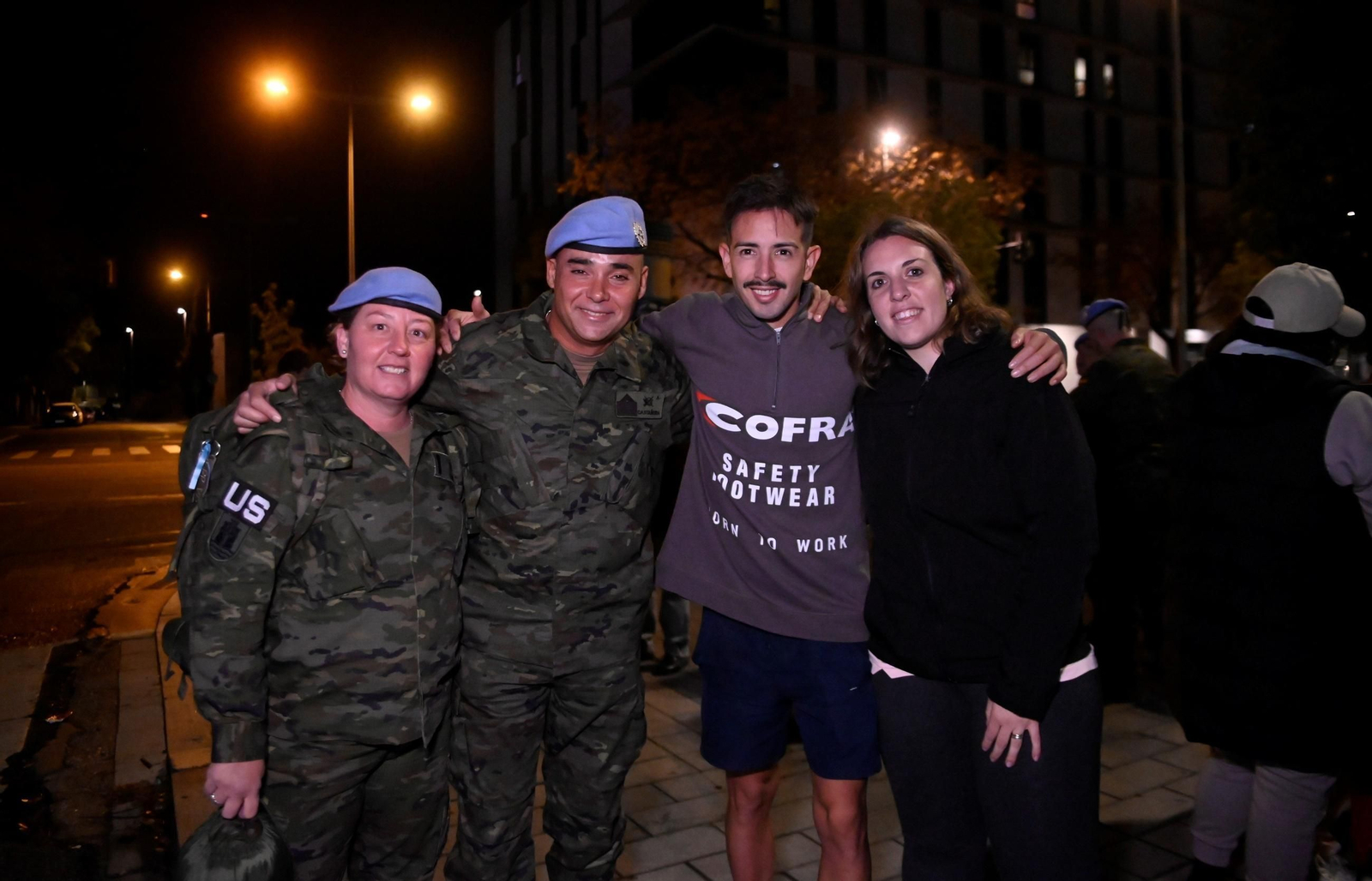 Emoción en la despedida de los militares de la brigada Guzmán el Bueno que parten a Líbano