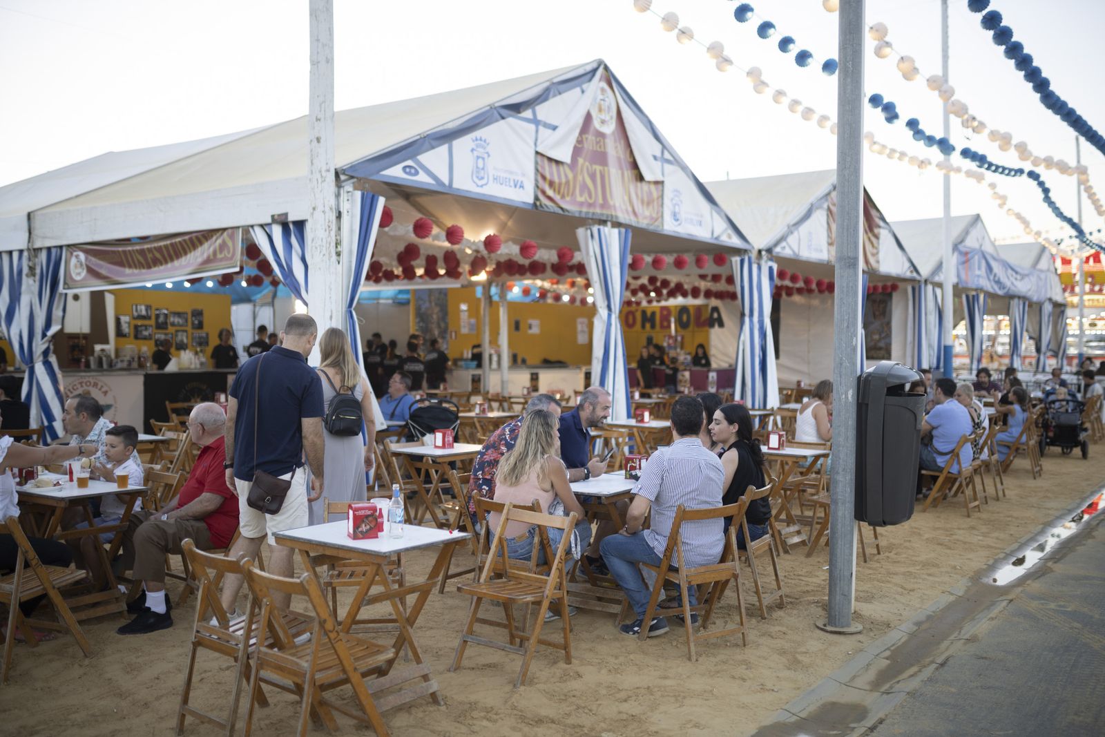 Colombinas 2022: Imágenes del ambiente del segundo día de Colombinas