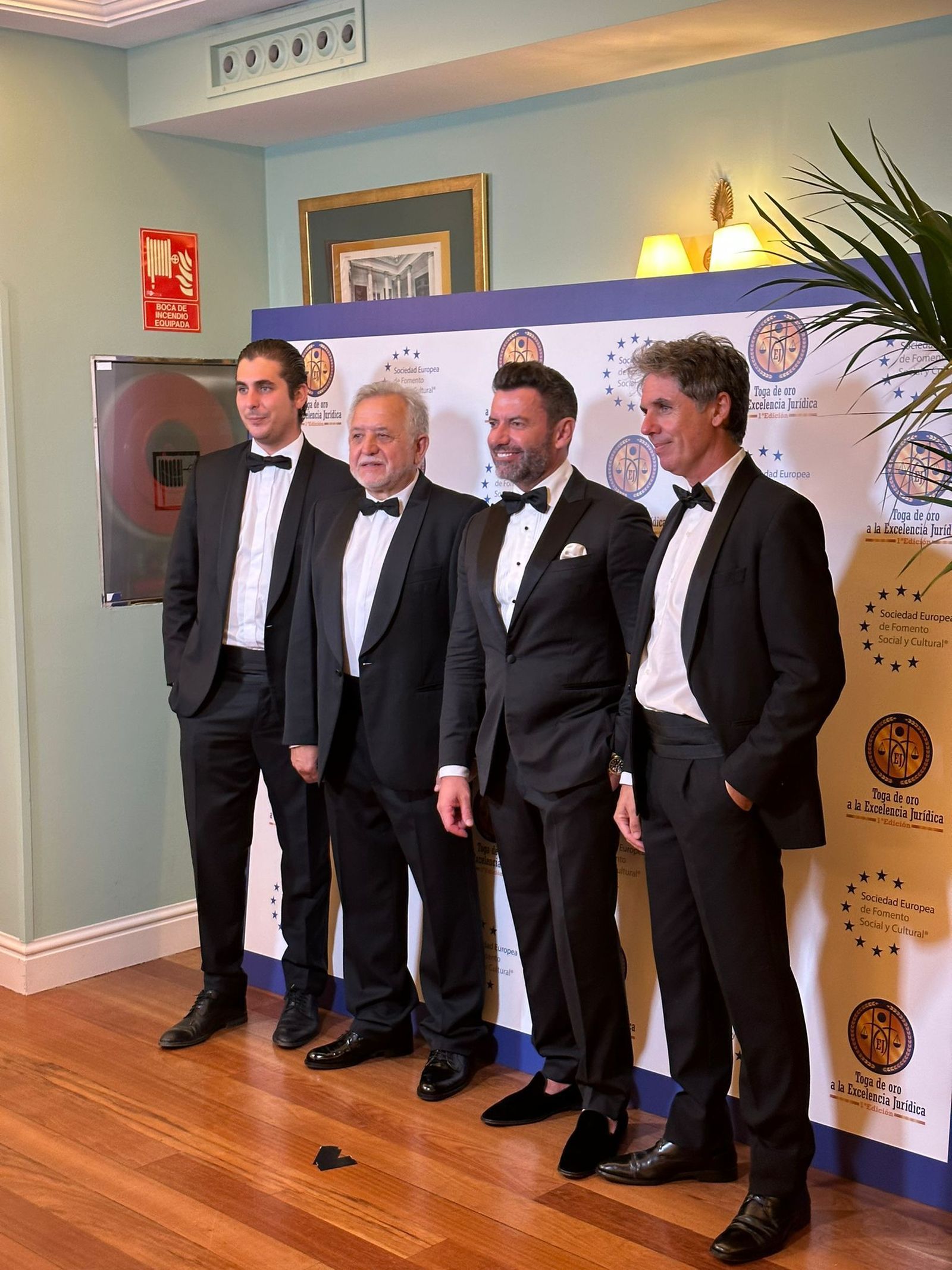 De izq. a dch., Julio Fernando  González-Gaggero Romero, Román Revilla Goicoechea, Ricardo Álvarez-Ossorio Fernández y Emilio Martínez González.