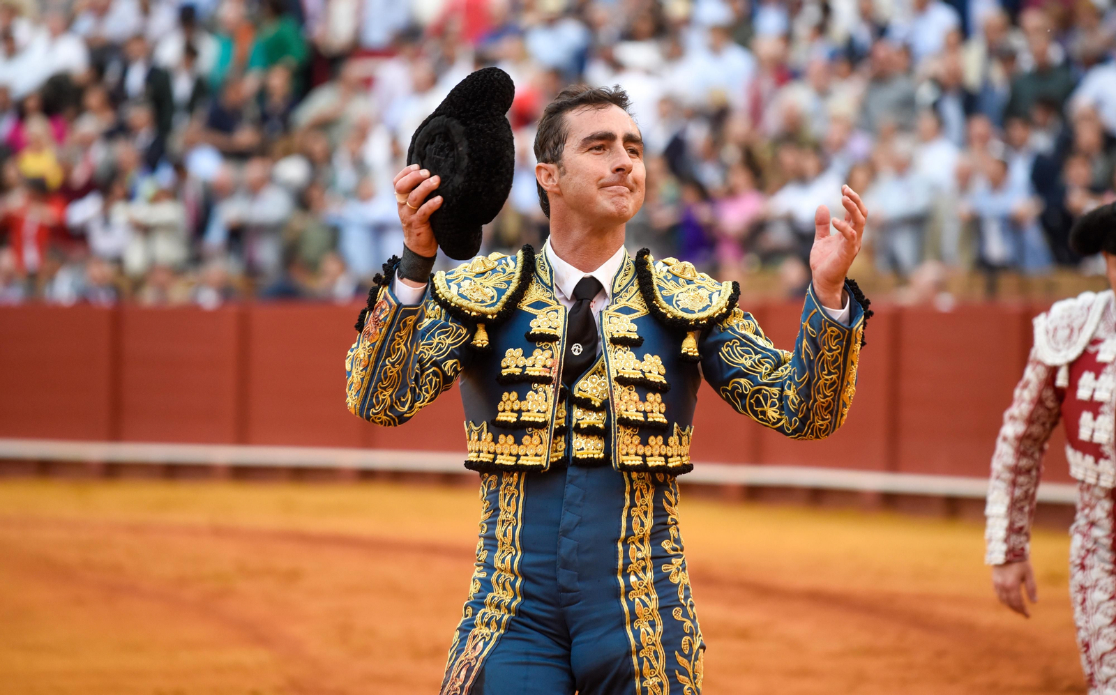 Las imágenes de la corrida de toros de El Fandi, Manuel Escribano y Esaú Fernández