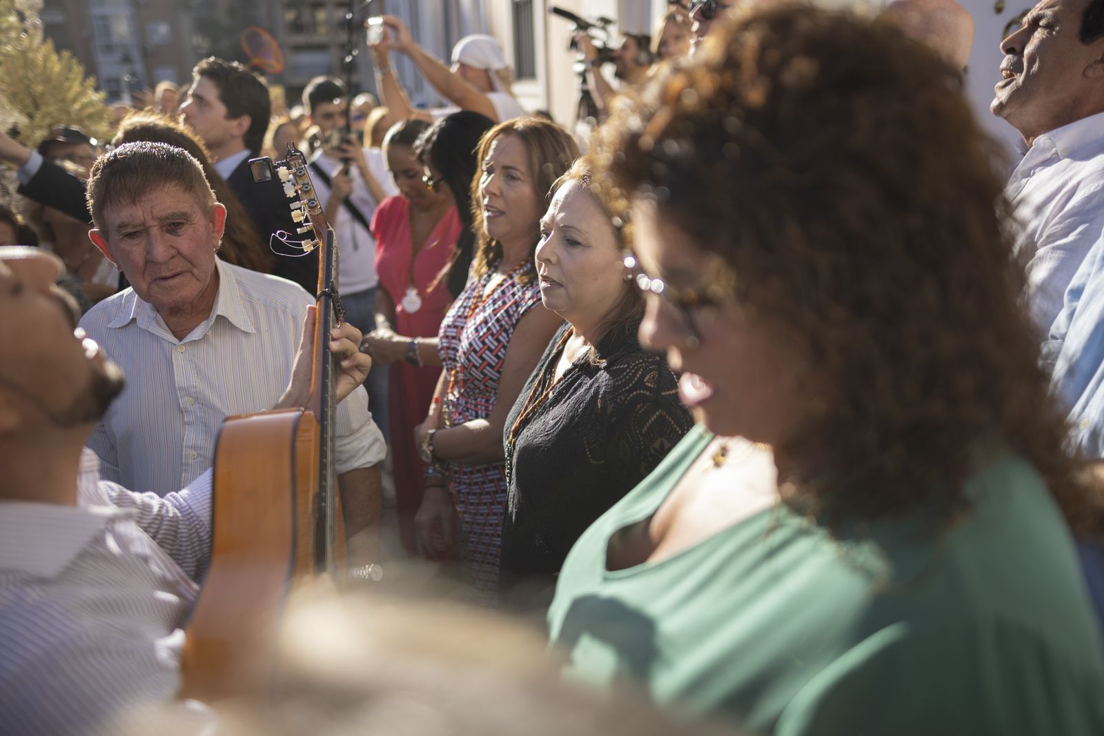 Imágenes de la salida de la Virgen de la Cinta desde la Catedral hacia el Santuario