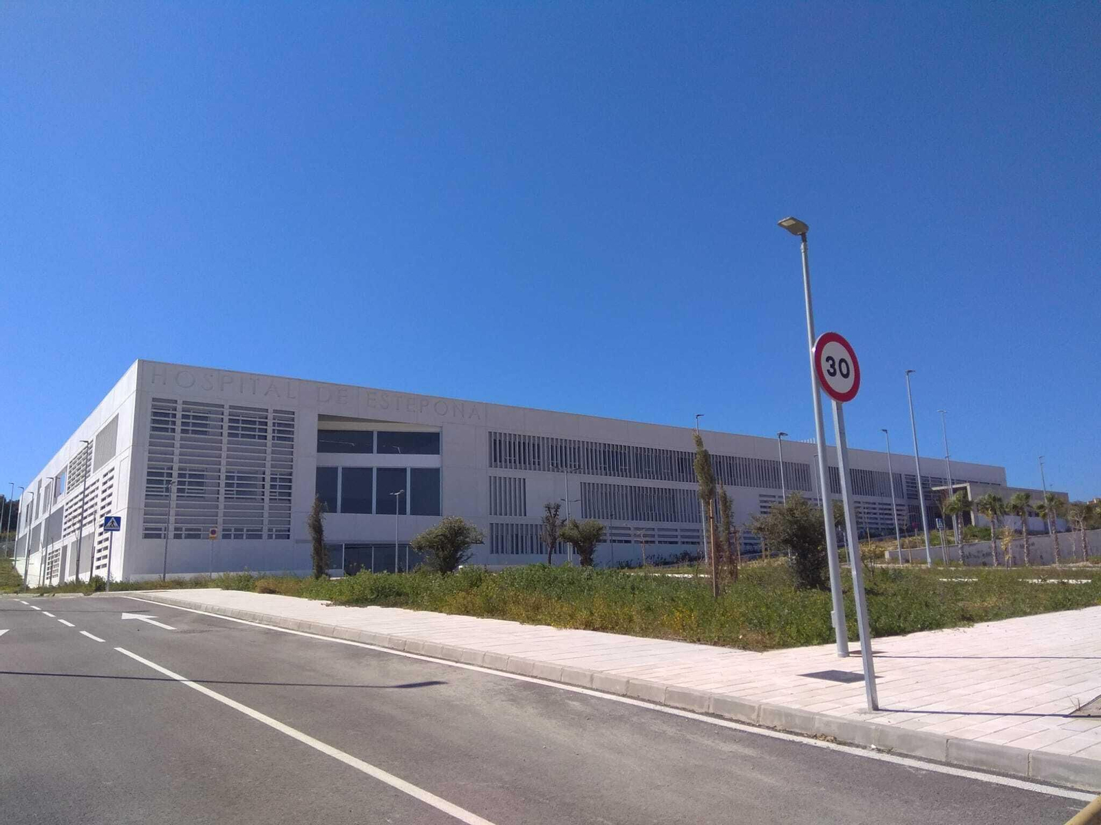Hospital de Estepona, cuya apertura se aplaza a 2021.