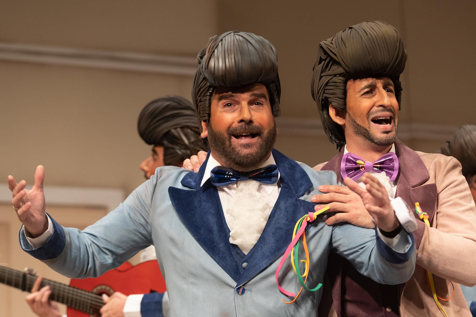 Chirigota 'Paqui, baja aunque sea en pijama'