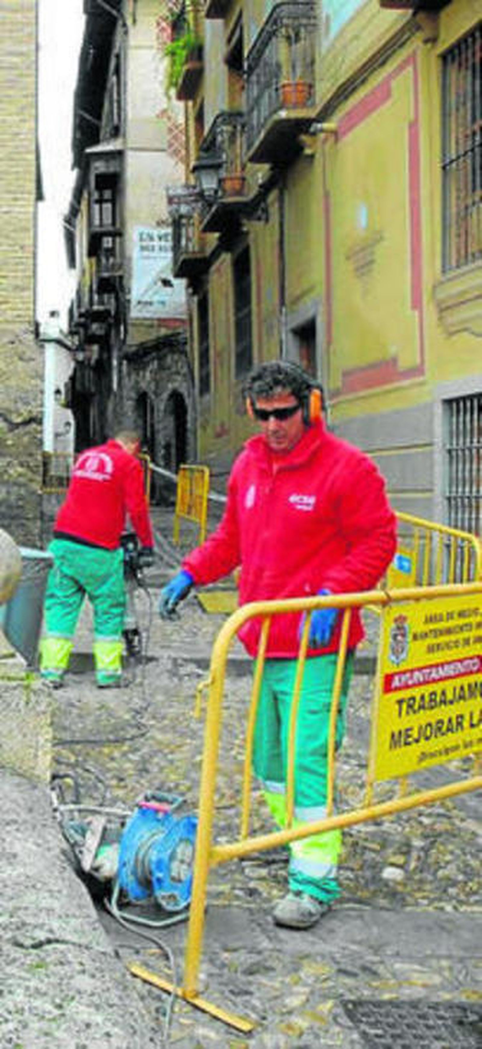 La eliminación de escalones en el entorno de Santa Ana favorece la movilidad.