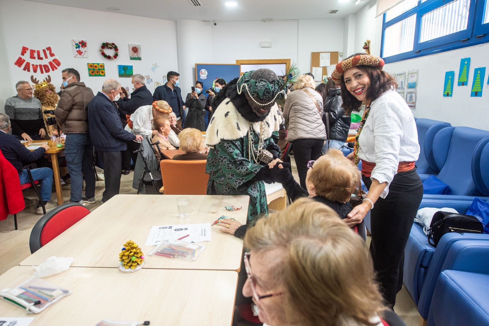 La visita de los Reyes Magos a la asociacion San Rafael de Alzheimer