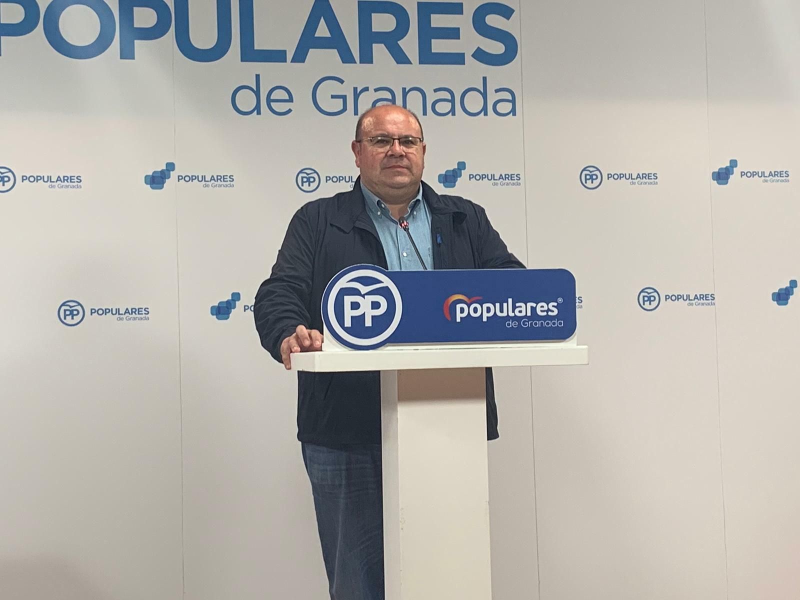 José Robles seguirá probablemente como portavoz