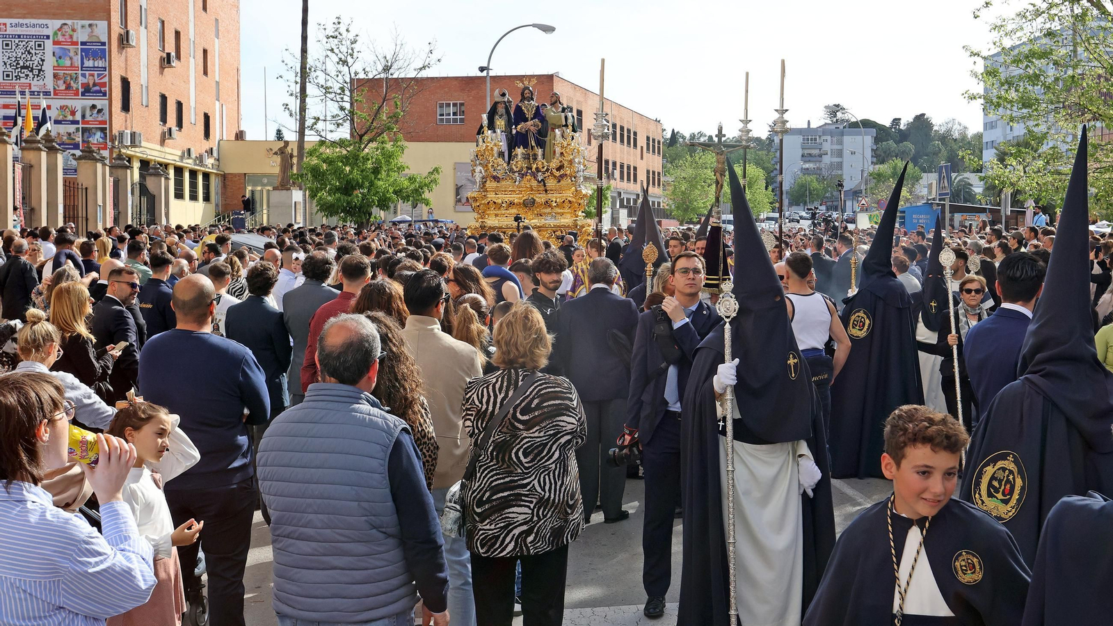 Imágenes de la Hermandad de la Redención en el Jueves Santo de Jerez 2025