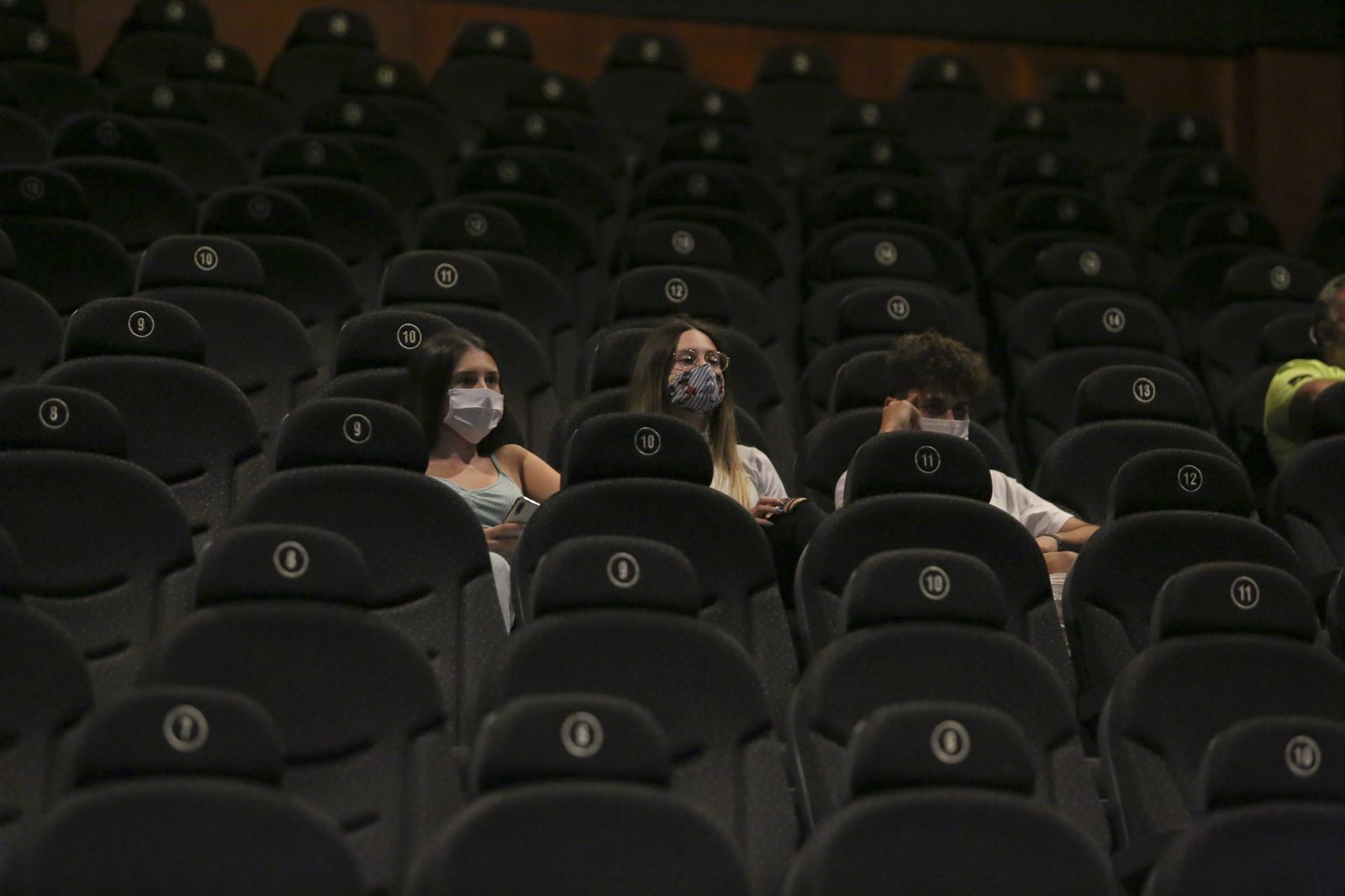 El regreso de los cines a Málaga, en fotos