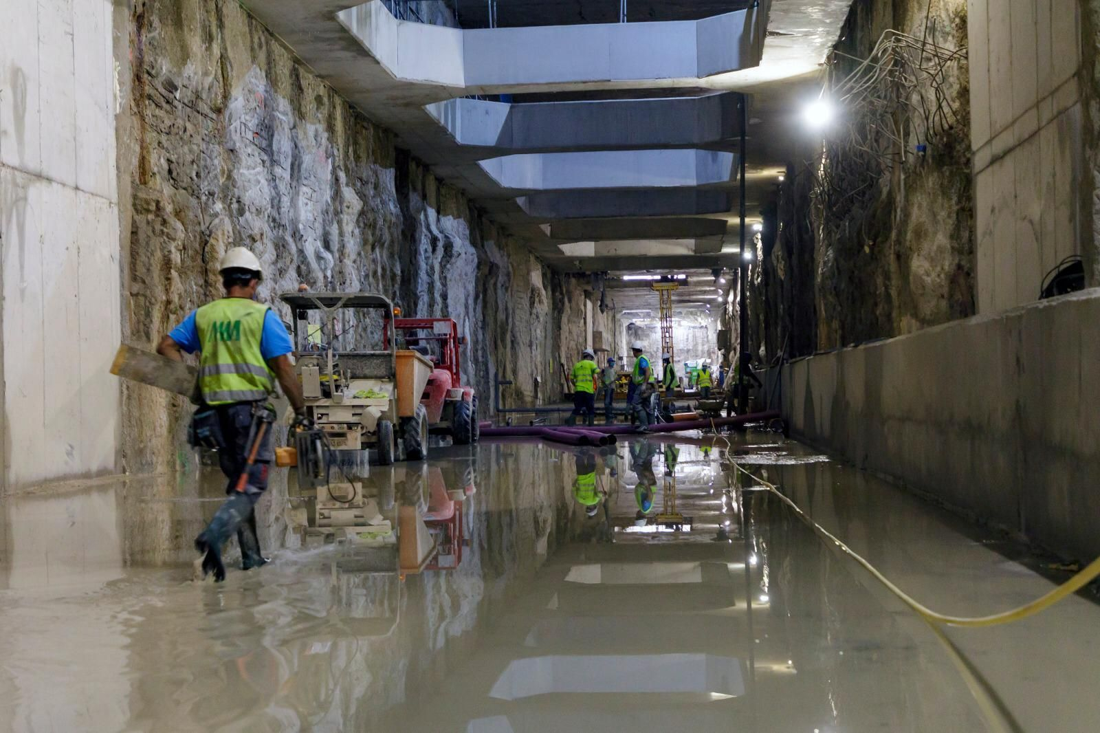 Fotos de la visita a las obras del Metro de Málaga.