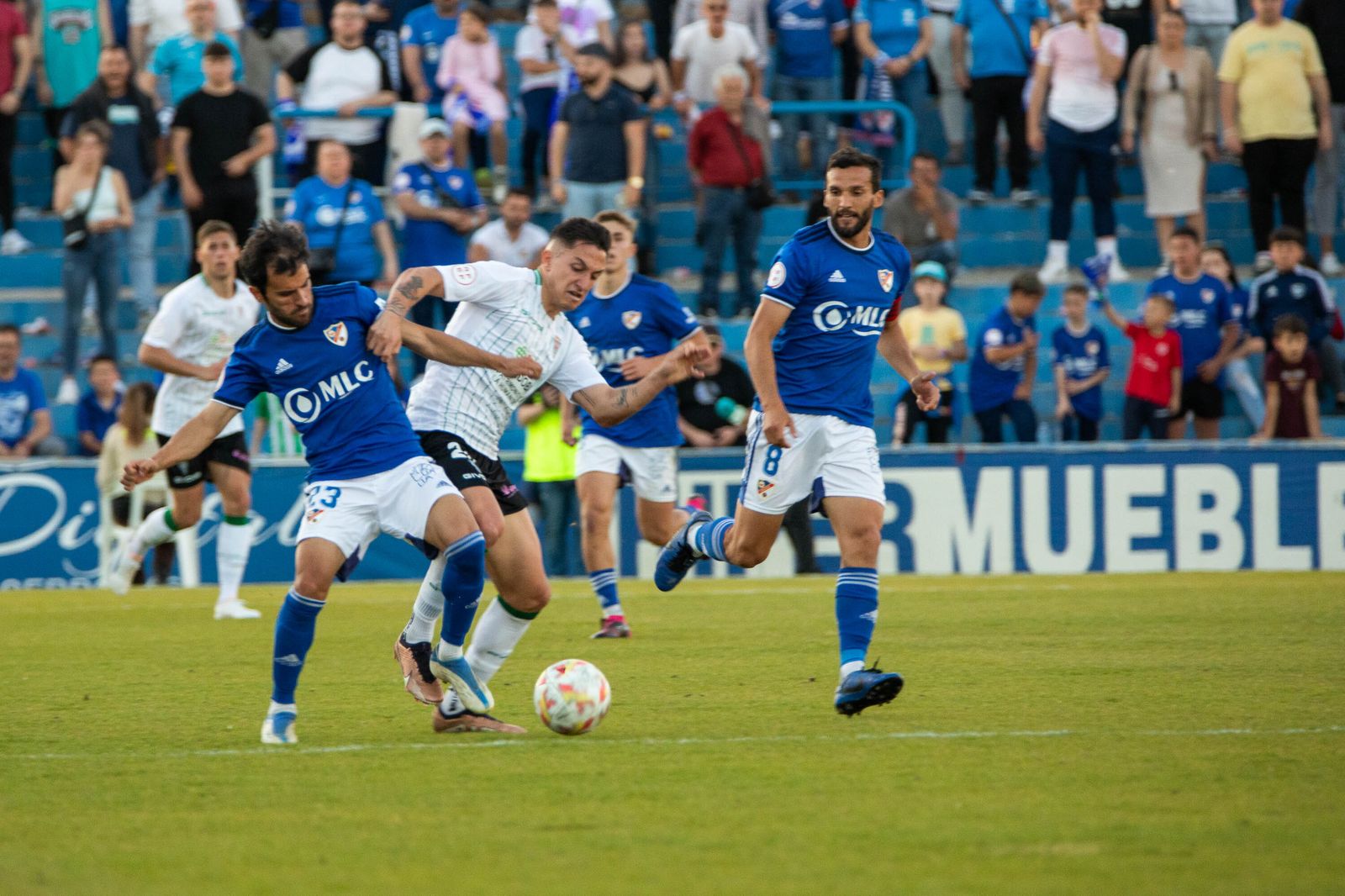 Las imágenes de la afición del Córdoba CF en Linares