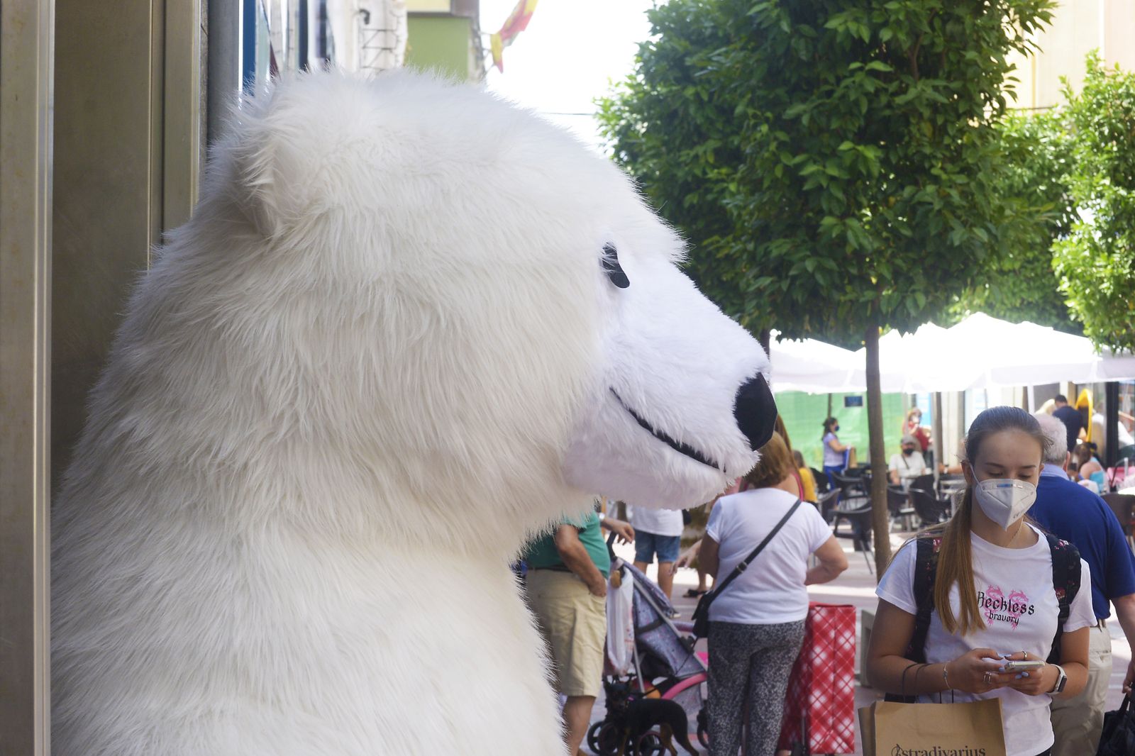 Imágenes del primer día de obligatoriedad de las mascarillas en Algeciras: