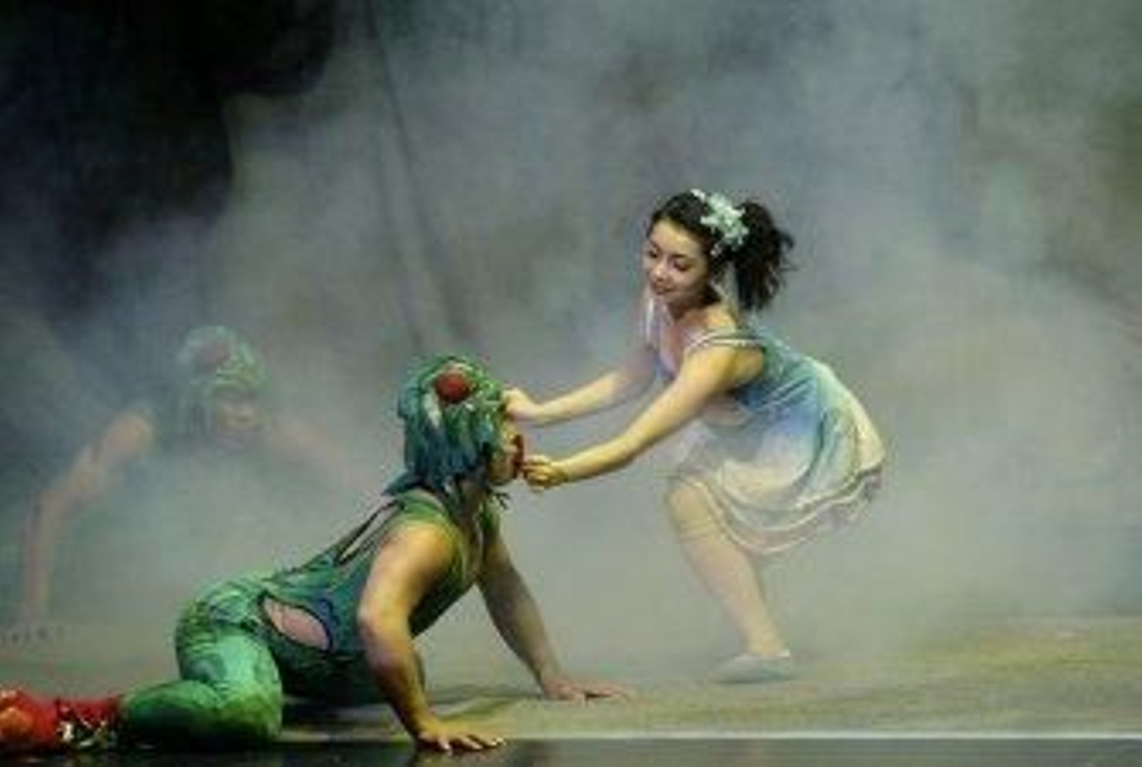 El Circo Acrobático de Pekín trae la precisión y el espectáculo a La Línea