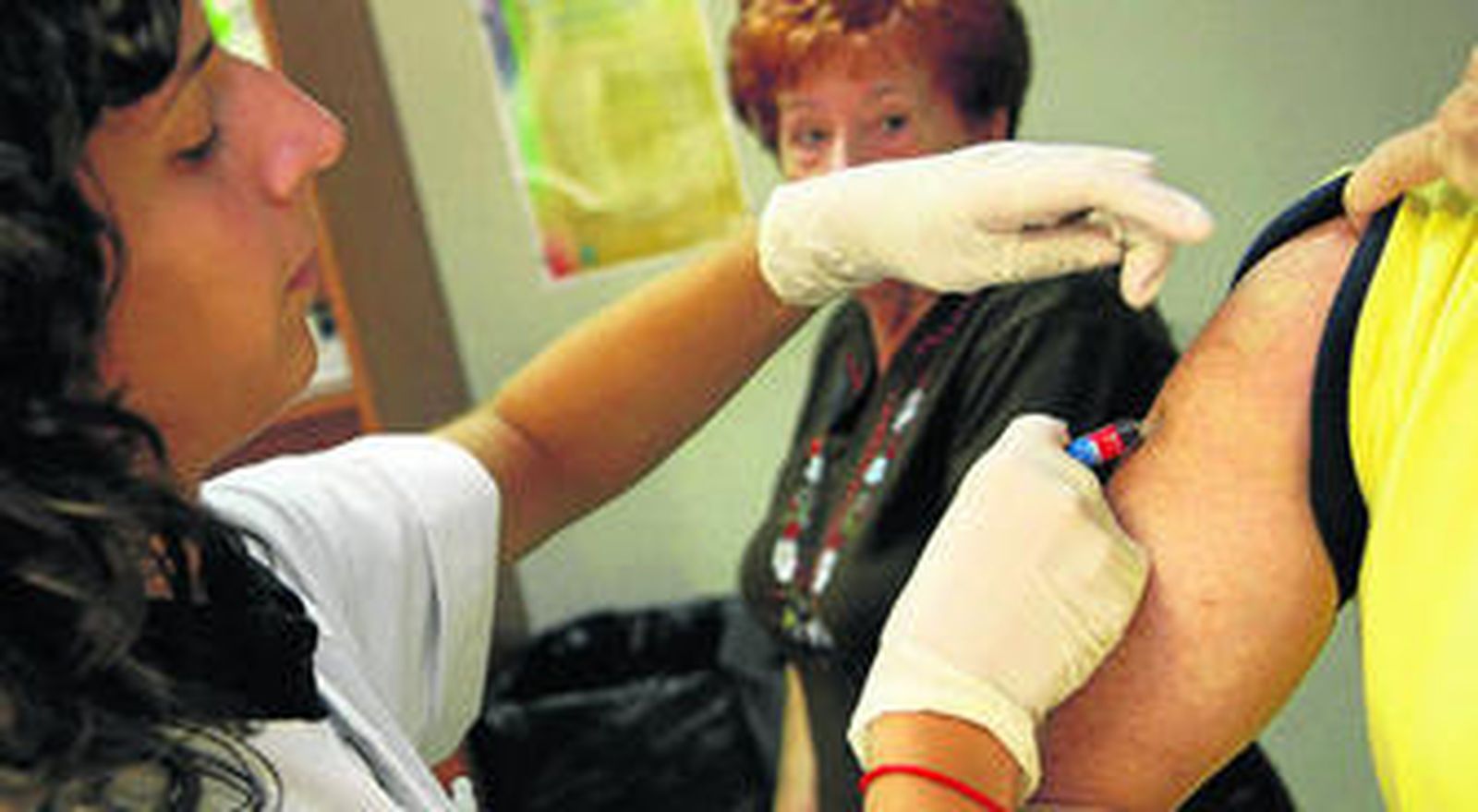 La vacunación de los grupos de riesgo permite prevenir complicaciones.