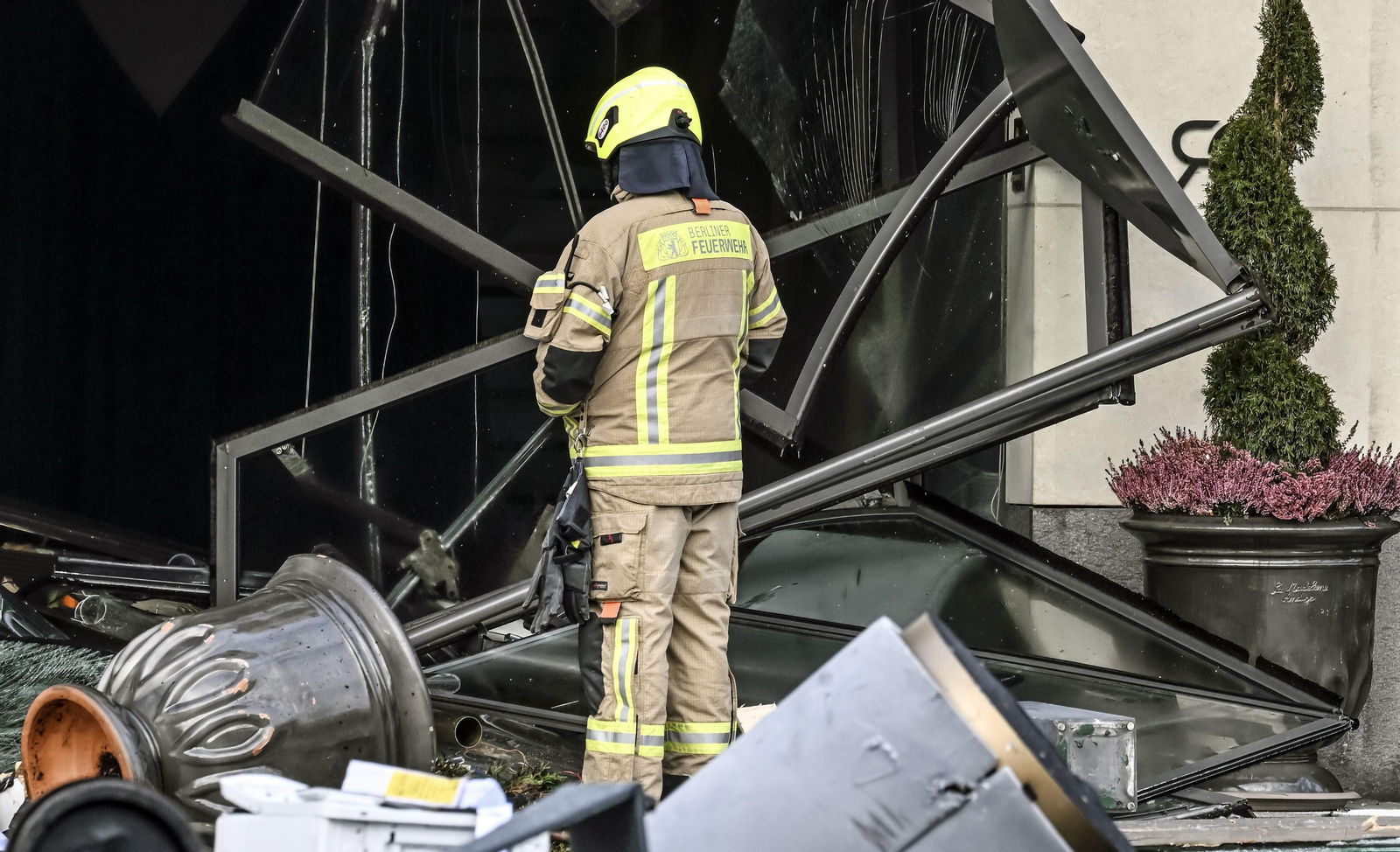 Las fotos del reventón del Aquadom en Berlín