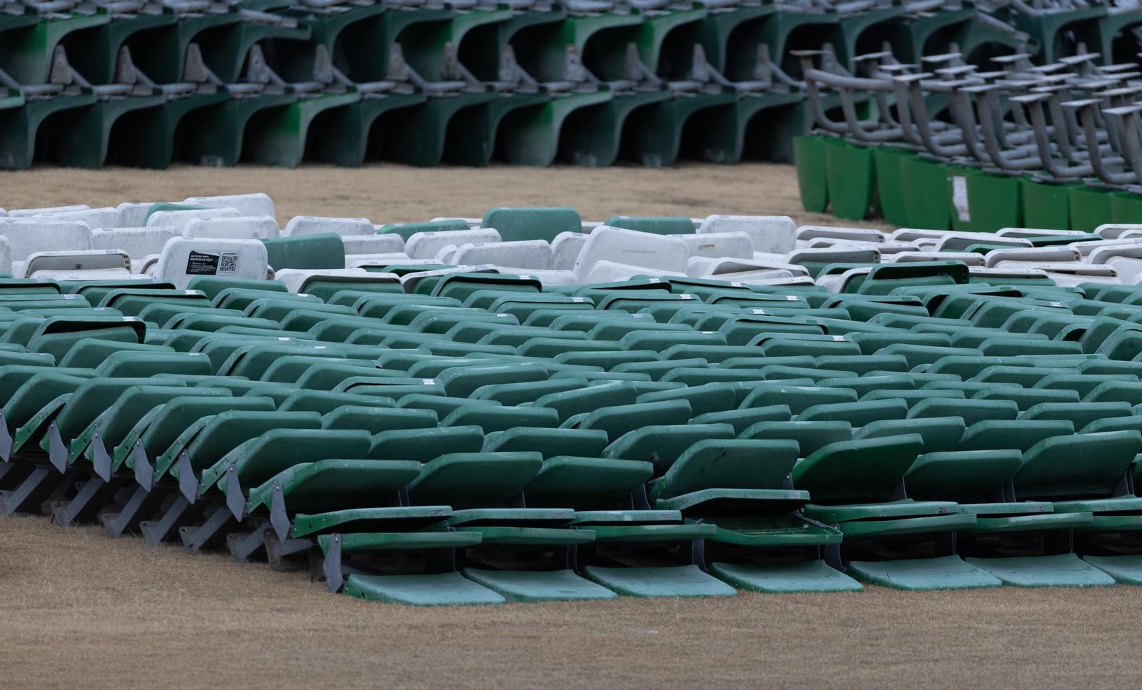 Las fotos de la demolición de la grada de Preferencia del estadio del Betis
