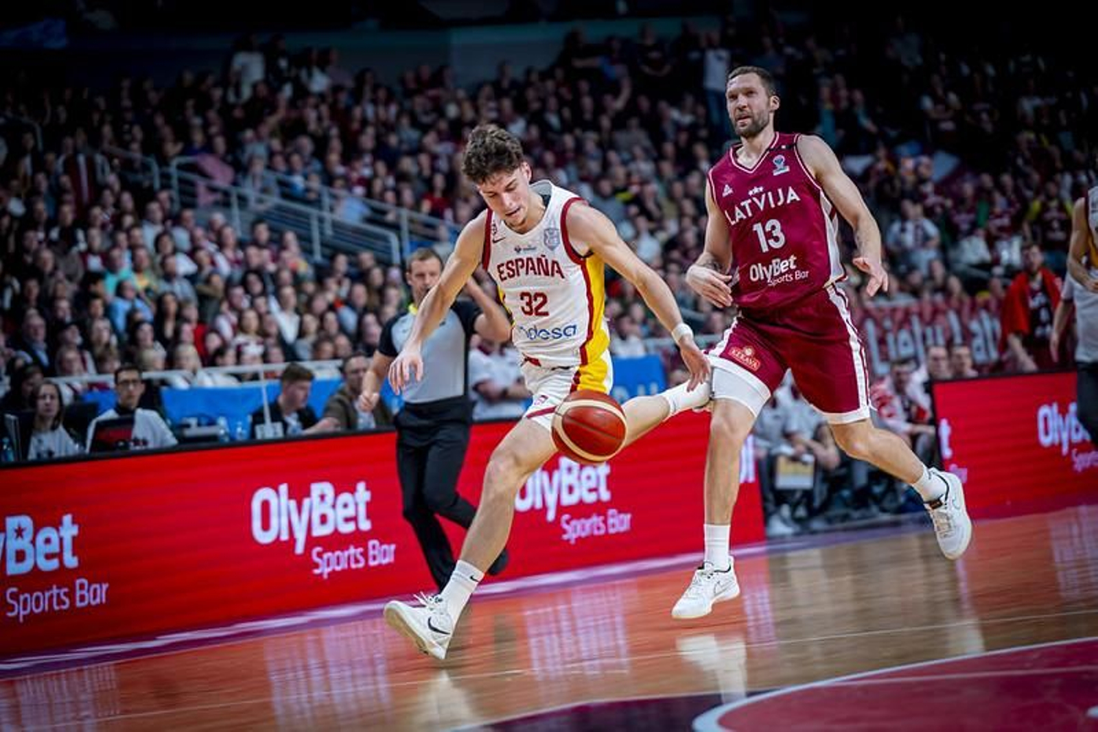 22 minutos de Mario Saint-Supéry en la clara derrota de España en Riga