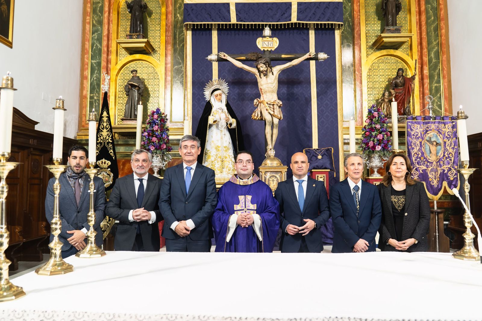 El Cristo de la Expiración de Adra, condecorado con el Escudo de Oro de la Provincia.