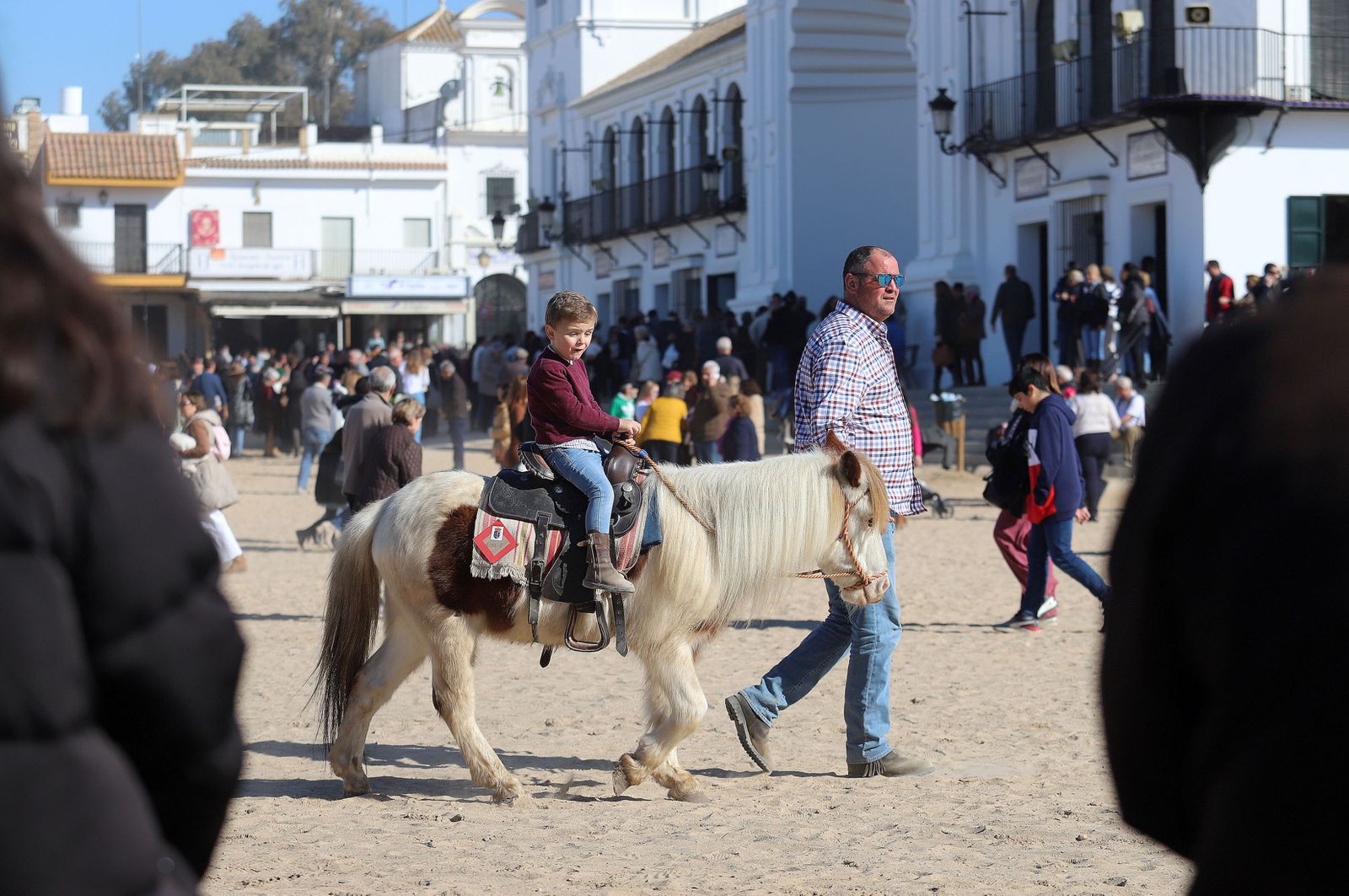 Imágenes del ambiente en la aldea del Rocío para celebrar la Candelaria
