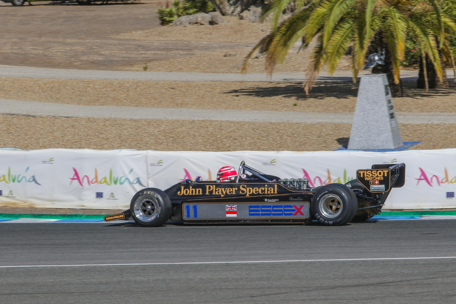 Marco Werner rueda en el Circuito de Jerez con el Lotus 81.