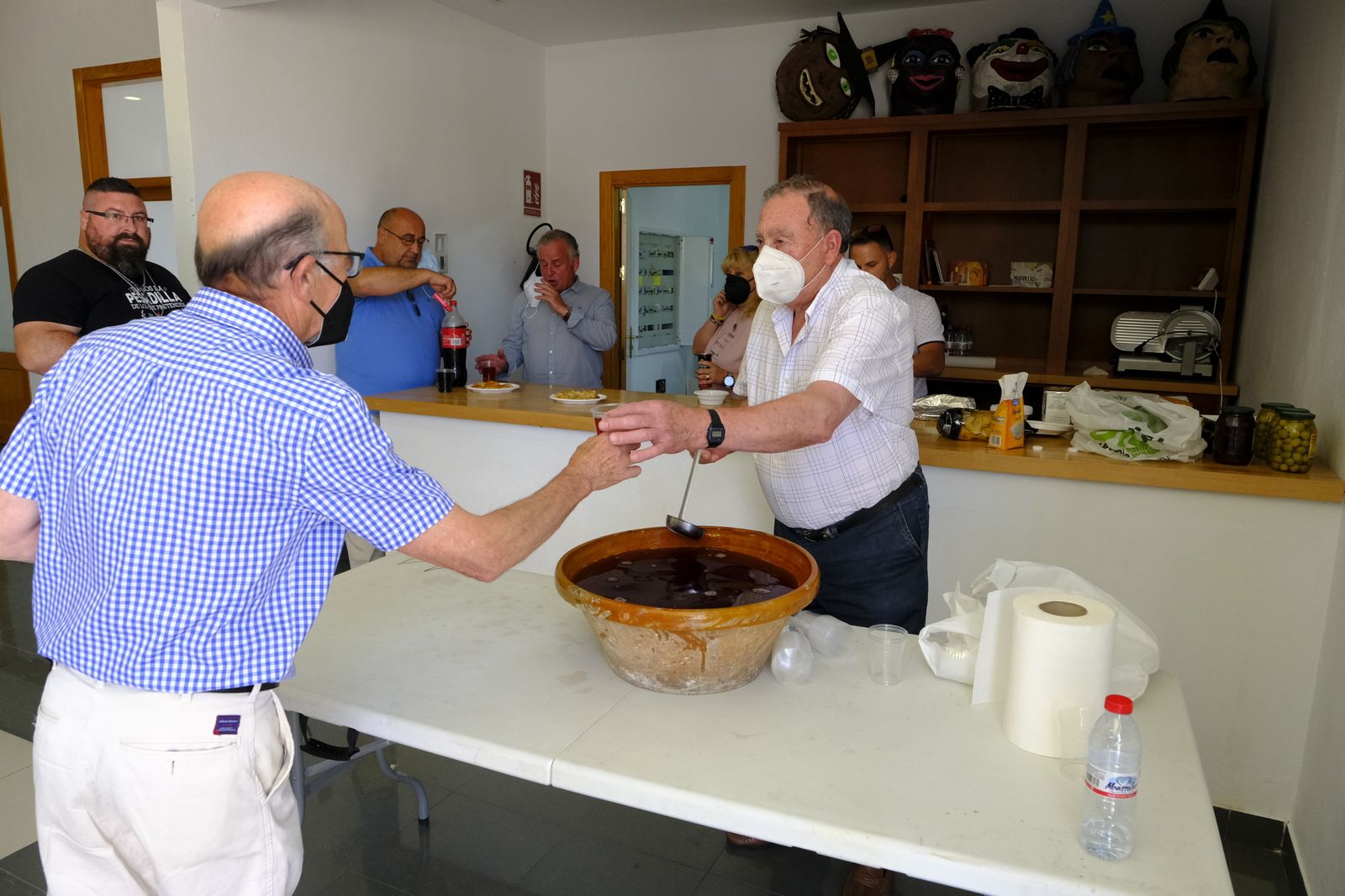 Juan Espadas, candidato a las primarias del PSOE, en Alhama y Bentarique. Almería