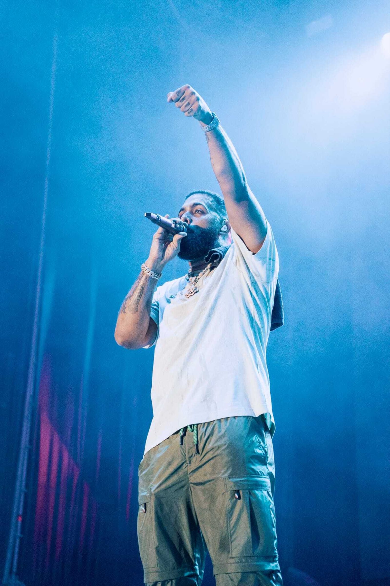 Eladio Carrión durante el concierto que ofreció en el segundo Latin Urban Fest de Bahía Sound en San Fernando.