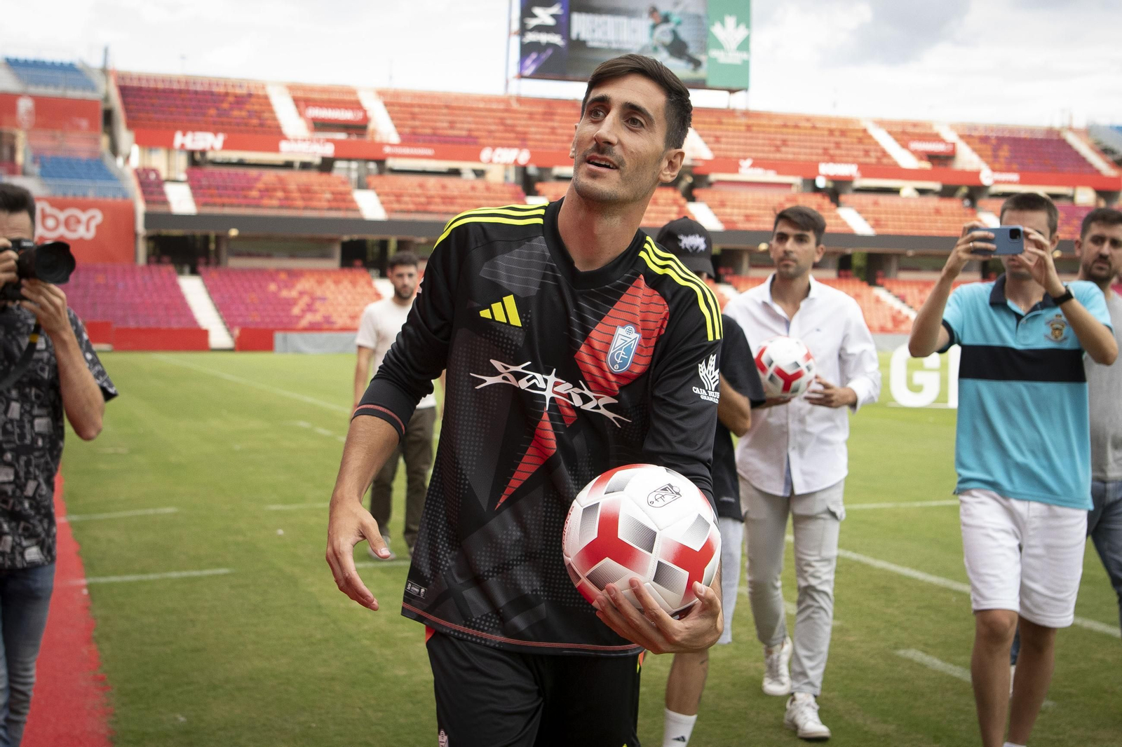 Así fue la presentación de Diego Mariño en imágenes