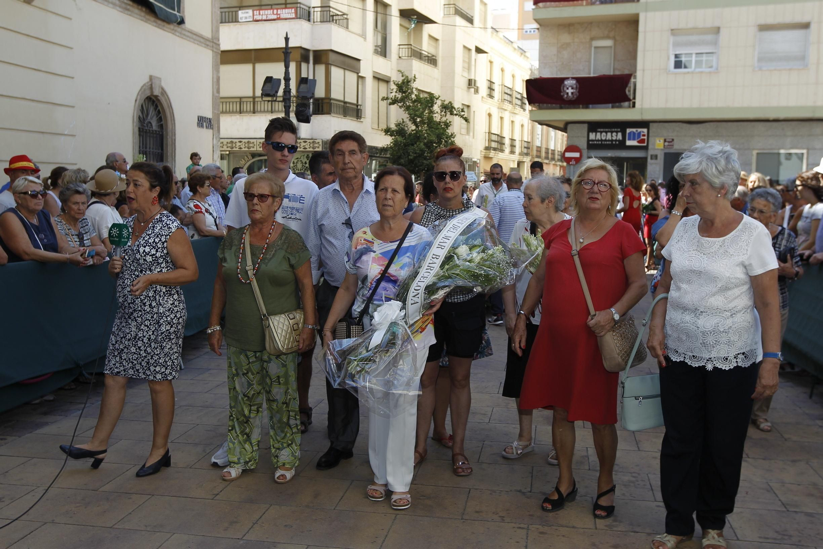 Fotogalería ofrenda floral a la Virgen del Mar. Feria de Almería 2019