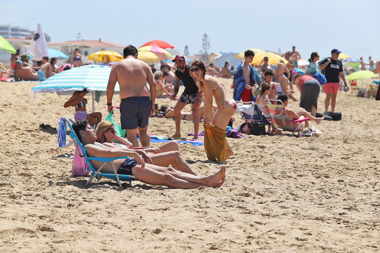 Las playas de Huelva se llenan en el 1 de mayo