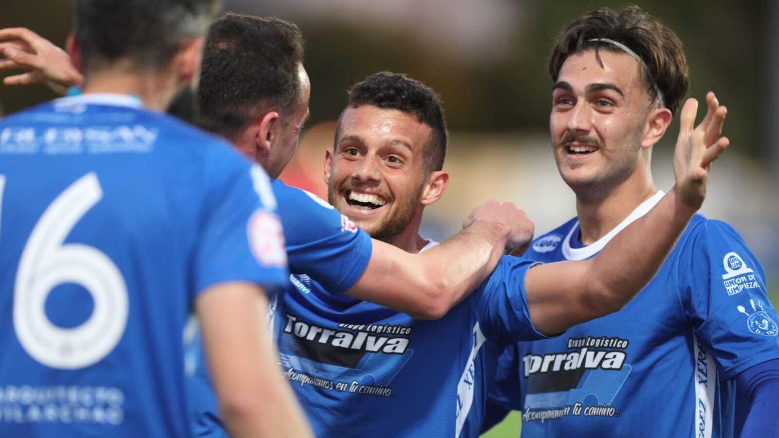 David León celebra con Joselillo, Juanca y Borja el 1-0.