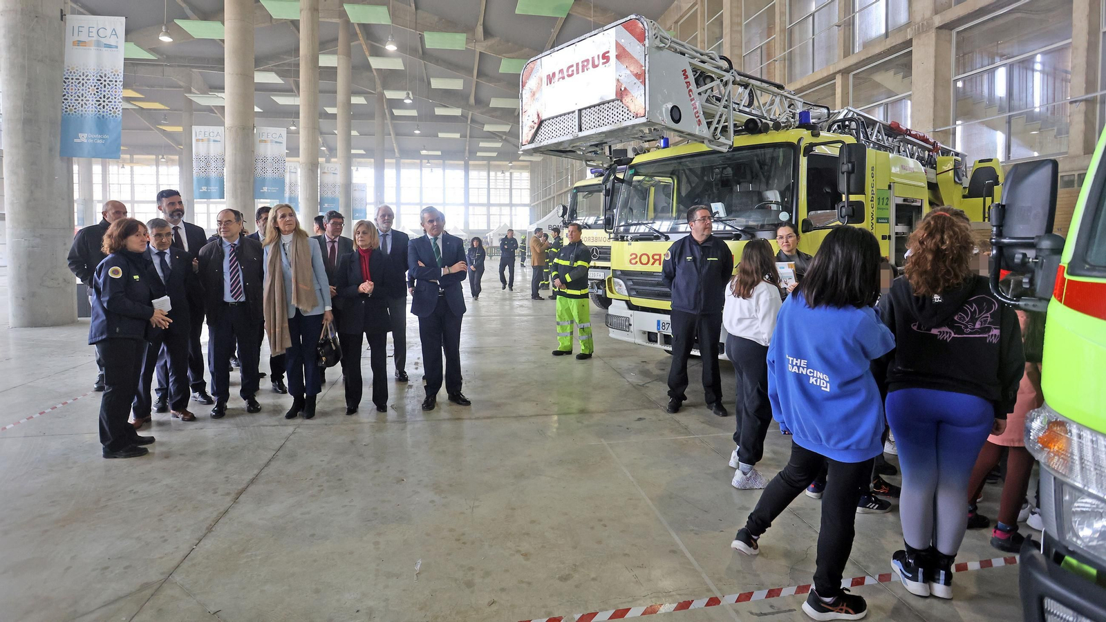 La Infanta Elena y la Alcaldesa de Jerez en la Inauguración de la XX Semana de la Prevención de Incendios Mapfre 2025 en Jerez