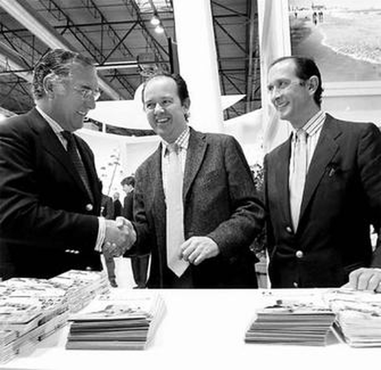 El alcalde de Prado y los promotores, en Fitur 2008, hace justo un año.