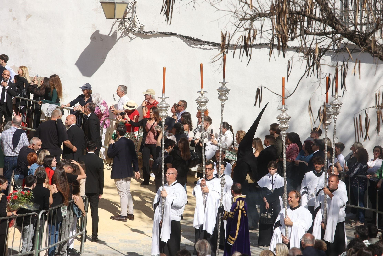 Miércoles Santo en Jerez: Las imágenes de la hermandad de las Tres Caídas.