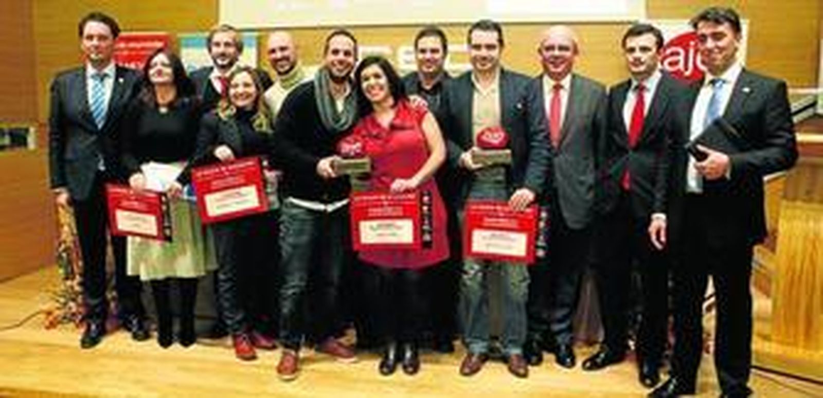 Los jóvenes empresarios premiados en esta edición de los premios AJE.