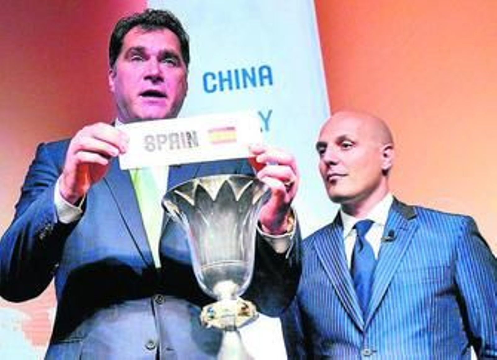 Sabonis y Djordjevic, cuando España fue escogida como sede.