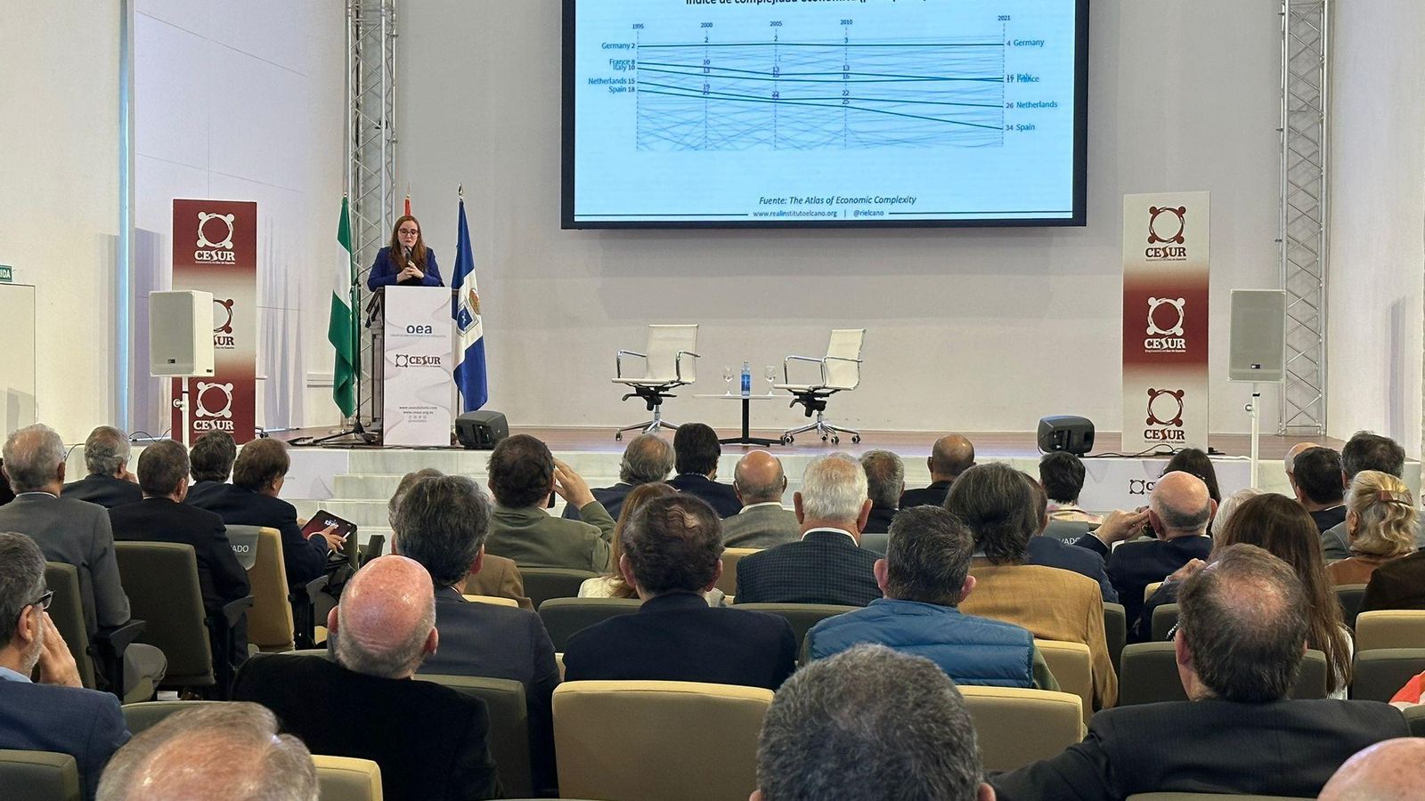 Un momento del foro Un momento del foro