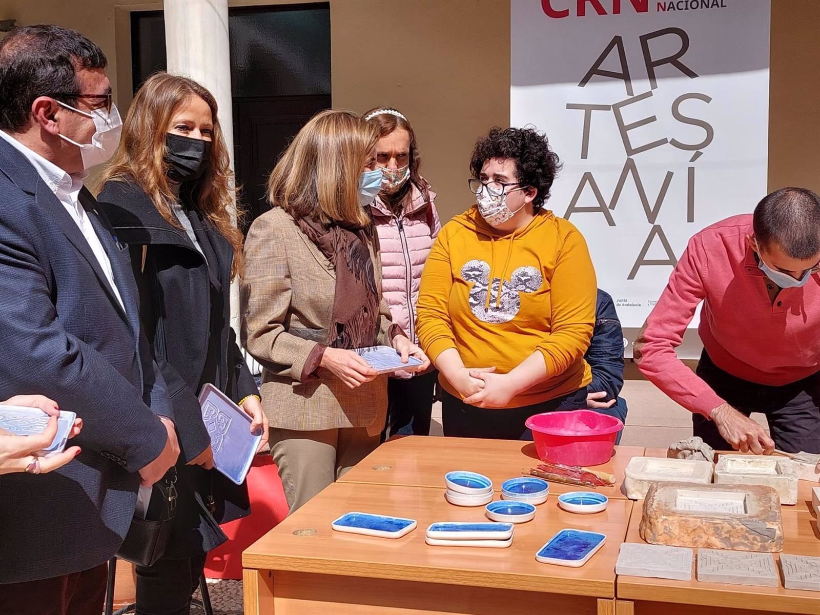 La consejera de Empleo, Rocío Blanco, este viernes en Granada durante su visita a la Escuela de Formación Albayzín