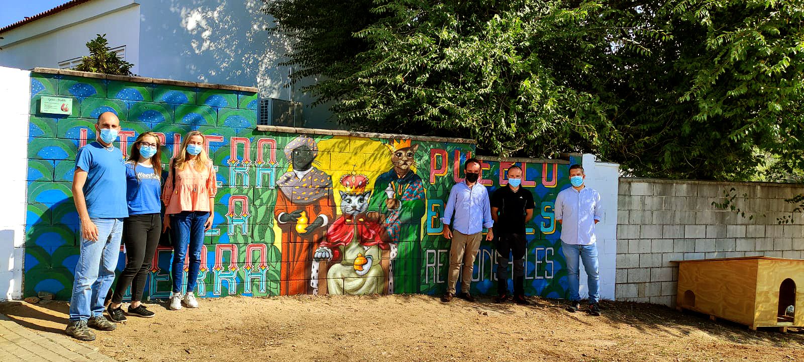 Mural 'Gatos de Pueblo'.