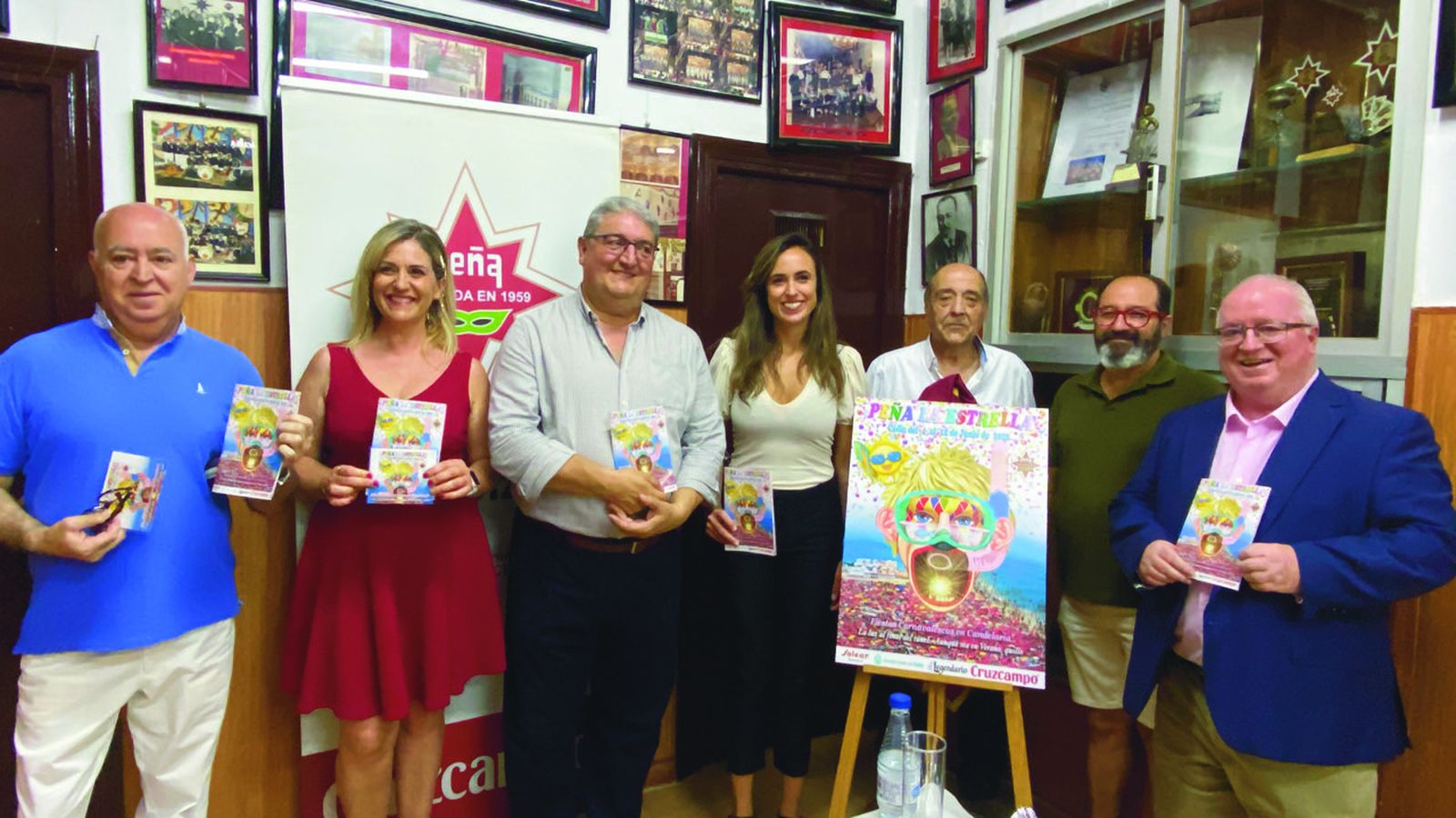 Presentación del cartel del Carnaval 2022 en la peña La Estrella.